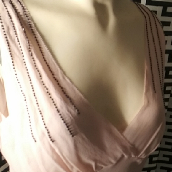 Top - Picture 2 of 8